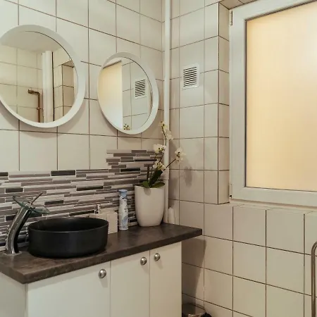 Romanian Atheneum Apartment *